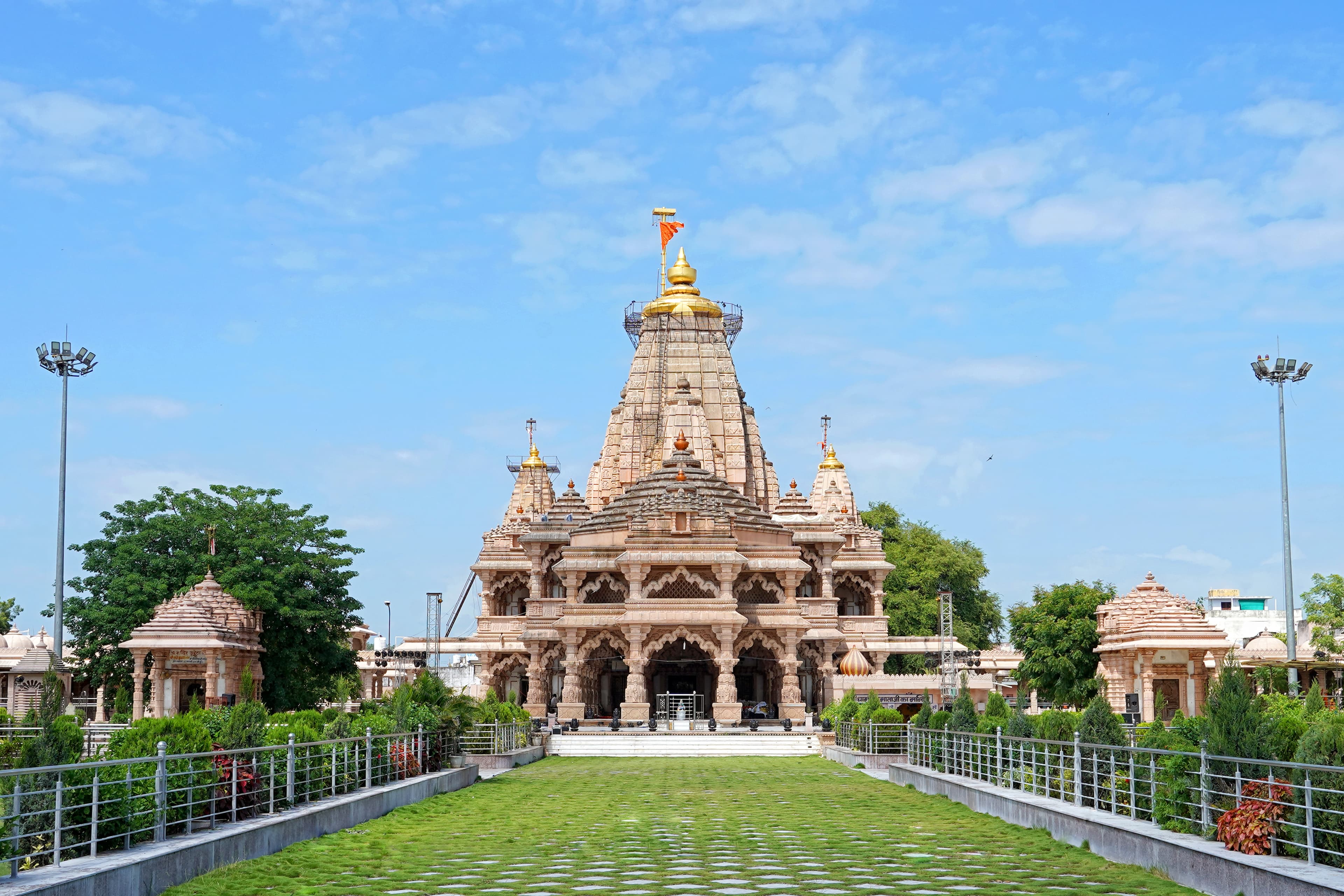 Lord Shri Sanwaliya Seth Sanctum Darshan
