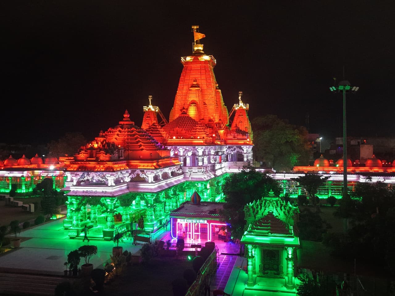 Evening Aarti Glow
